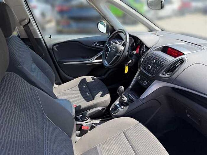 Opel Zafira Tourer 1.4 drive PDC Sitzh-u.Lenkradheizung Bluetooth Klimaautomatik Iso