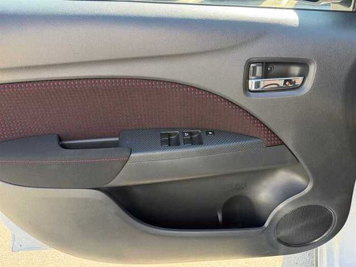 Mitsubishi Space Star 1.2 Select+ Black Kamera SHZ Isofix CarPlay Ganzjahresreifen 2500 km