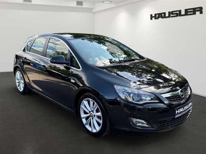 Opel Astra J 1.6T Innovation OPC Leder Schiebedach Infinity VOLL!