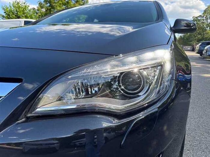 Opel Astra J 1.6T Innovation OPC Leder Schiebedach Infinity VOLL!