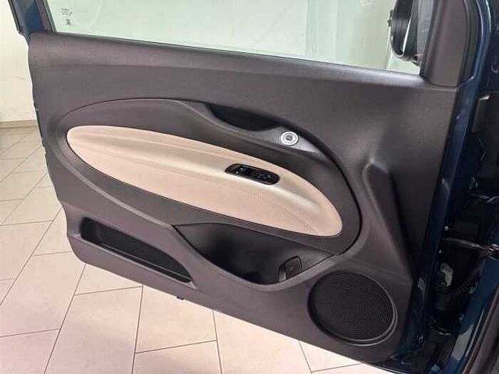 Fiat 500e Leder PDC Kamera Sitzheizung Panoramadach LED Navi