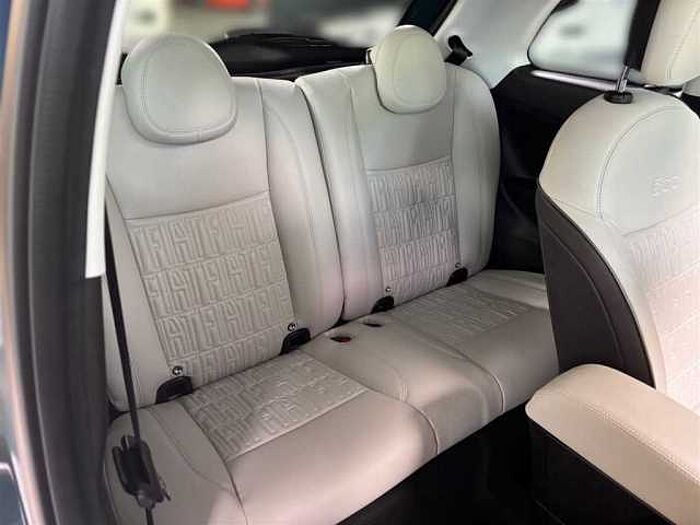 Fiat 500e Leder PDC Kamera Sitzheizung Panoramadach LED Navi