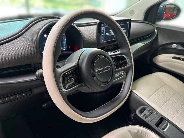 Fiat 500e la Prima Cabrio Leder ACC Rückfahrkamera LED PDC