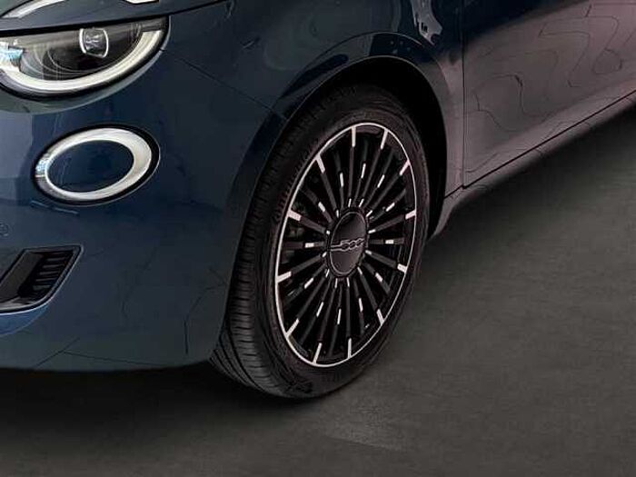 Fiat 500e la Prima Cabrio Leder ACC Rückfahrkamera LED PDC