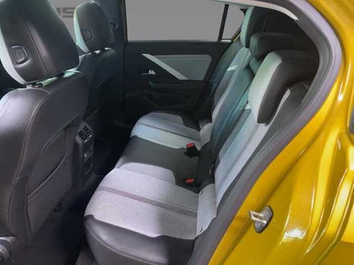 Opel Astra Elegance 1.2 Automatik Kamera Sitzheizung LED Navi