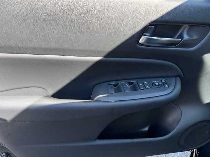 Honda Jazz Elegance 1.5 Hybrid PDC SHZ Bluetooth CarPlay Isofix Tempomat Lichtsensor