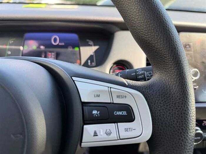 Honda Jazz Elegance 1.5 Hybrid PDC SHZ Bluetooth CarPlay Isofix Tempomat Lichtsensor
