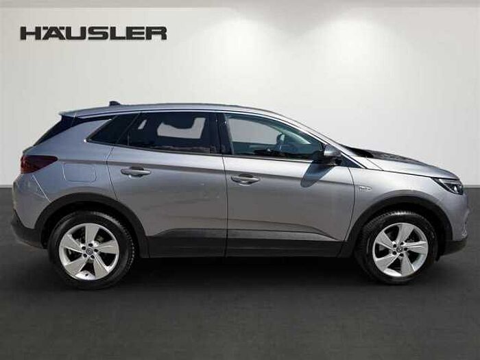 Opel Grandland X 1.2 AT INNOVATION Kamera Parksensoren Anhängerkupplung