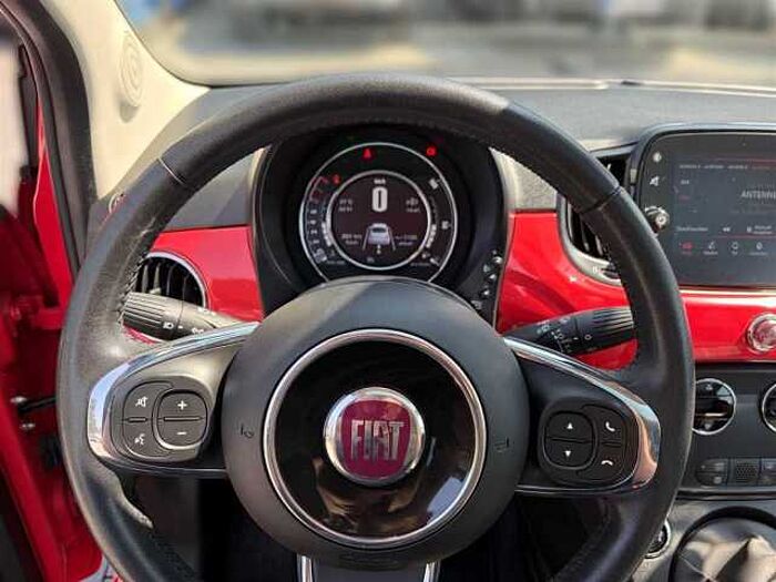 Fiat 500 Lounge 1.2 69PS Glasdach, PDC, Carplay uvm.