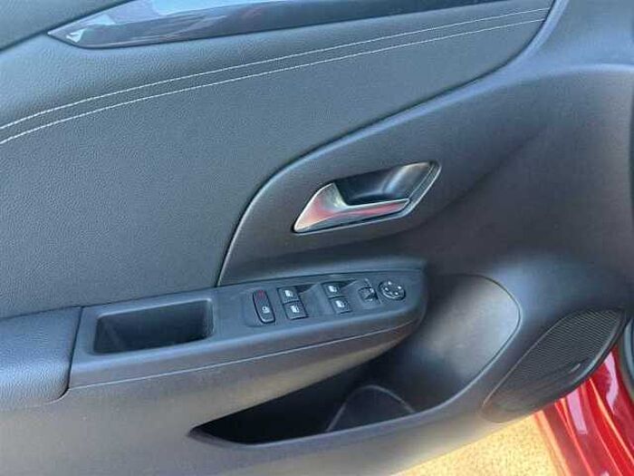 Opel Corsa Elegance Direct Navi Rückfahrkamera PDC SHZ Spurhalte-Assistent Tempomat B
