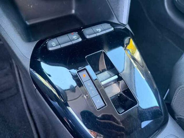 Opel Corsa Elegance Direct Navi Rückfahrkamera PDC SHZ Spurhalte-Assistent Tempomat B