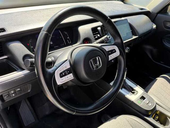 Honda Jazz 1.5 Hybrid Executive Navi Kamera PDC Keyless Sitz-u.Lenkradheizung Isofix