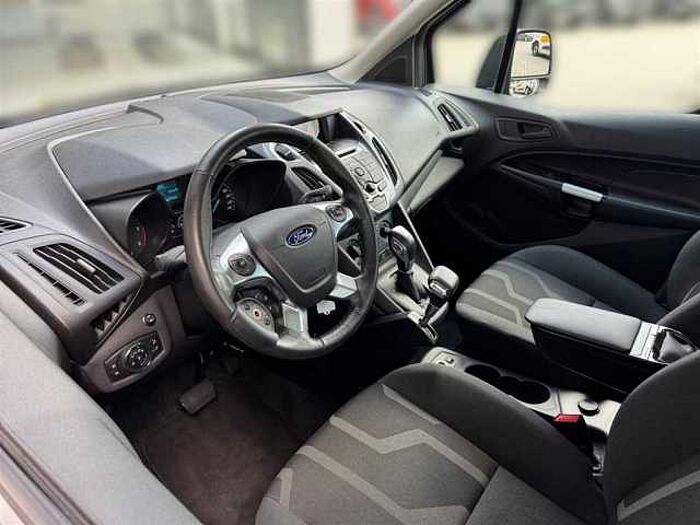 Ford Focus 7-Sitze Behindertenumbau Standheizung Parksensoren Klima