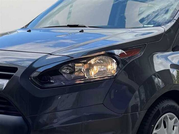 Ford Focus 7-Sitze Behindertenumbau Standheizung Parksensoren Klima