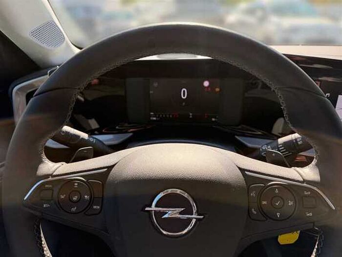 Opel Mokka Elegance 1.2 Navi Kamera PDC Sitz-u.Lenkradheizung Bluetooth Isofix uvm.