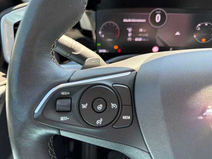 Opel Mokka Elegance 1.2 Navi CarPlay Sitz-u-Lenkradheizung Kamera PDC Buetooth Isofi