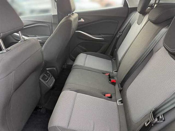Opel Grandland X Enjoy 1.2 Navi PDC LED Bluetooth Isofix Lichtsensor Alufelgen Temp