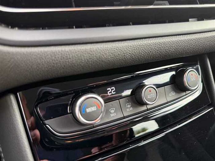 Opel Grandland X Enjoy 1.2 Navi PDC LED Bluetooth Isofix Lichtsensor Alufelgen Temp