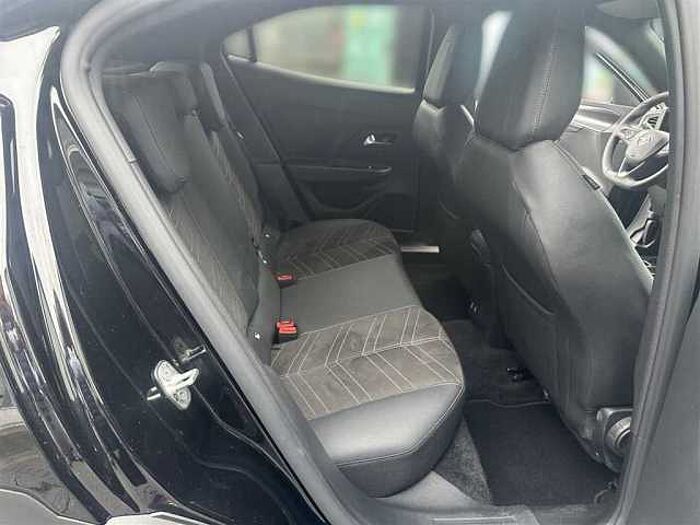 Opel Mokka Ultimate 1.2 LED CarPlay PDC, Kamera uvm.