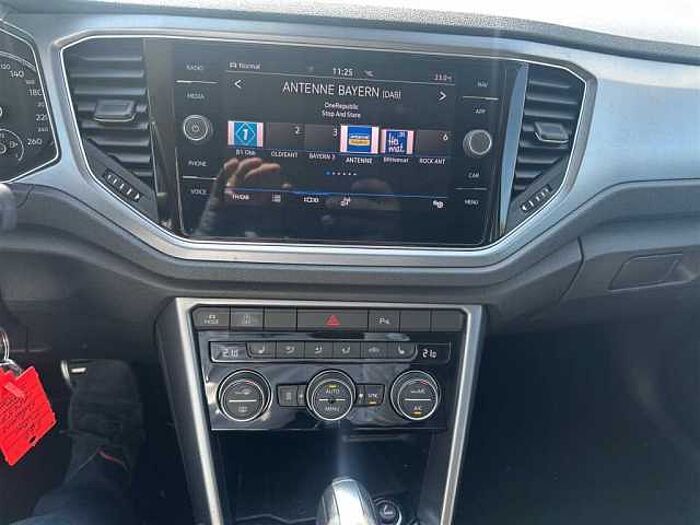 Volkswagen T-Roc Active 150Ps Standheizung PDC CarPlay Klimaauto SHZ uvm.