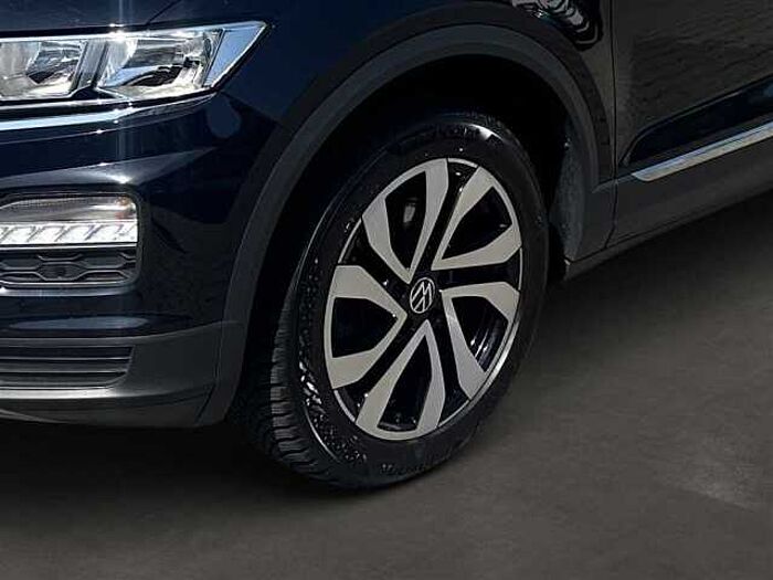 Volkswagen T-Roc Active 150Ps Standheizung PDC CarPlay Klimaauto SHZ uvm.