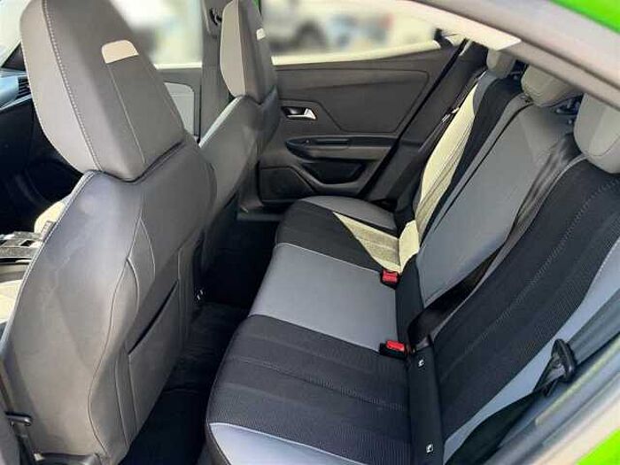 Opel Mokka Business Elegance 1.2 Automatik Standheizung Anhängerkupplung Sitz-u.Lenkr