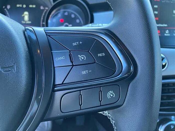 Fiat 500X 1.5T Sport Hybrid Sitzheizung Kamera PDC LED CarPlay