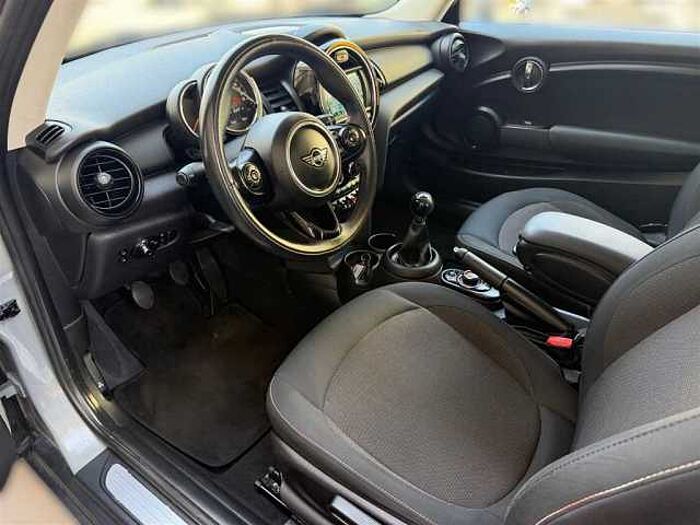 MINI ONE 1.5 Pepper Navi PDC Sitzheizung Bluetooth Tempomat