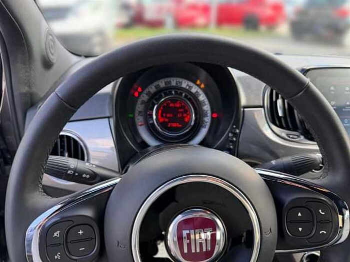 Fiat 500C 1.0 Hybrid Ganzjahresreifen PDC hinten Klima CarPlay Alufelgen Tempomat uvm