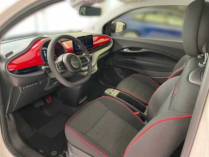 Fiat 500e Hatchback MY25 RED 42 kWh