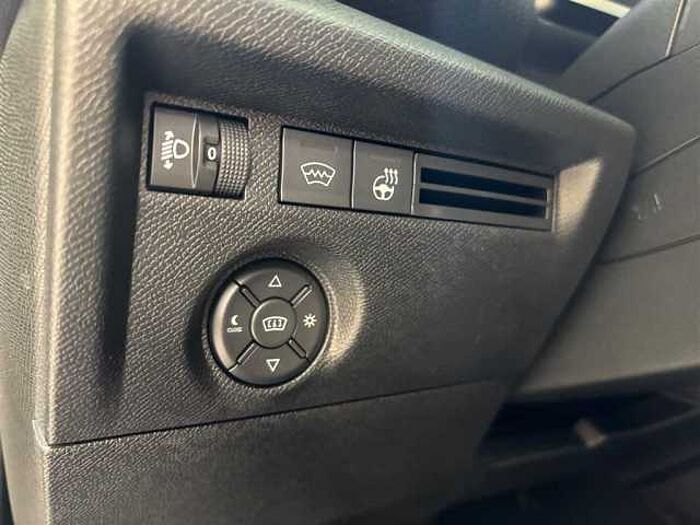 Citroen C4 Max 1.2 Automatik Kamera Lenkaradheizung LED Navi