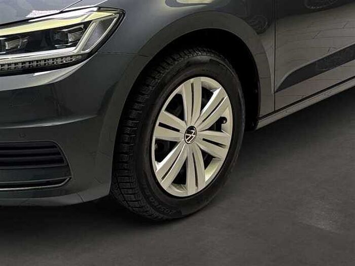 Volkswagen Touran 1.5 TSI Move OPF Automatik LED Kamera Sitzheizung