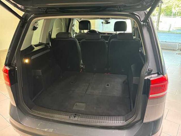 Volkswagen Touran 1.5 TSI Move OPF Automatik LED Kamera Sitzheizung
