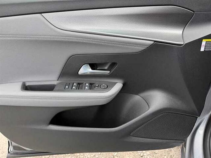 Opel Mokka Navigation Multimedia Einparkhilfe Klimaanlage uvm.