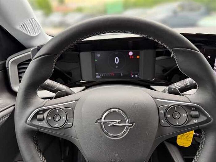 Opel Mokka Navigation Multimedia Einparkhilfe Klimaanlage uvm.