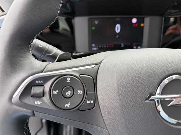 Opel Mokka Navigation Multimedia Einparkhilfe Klimaanlage uvm.