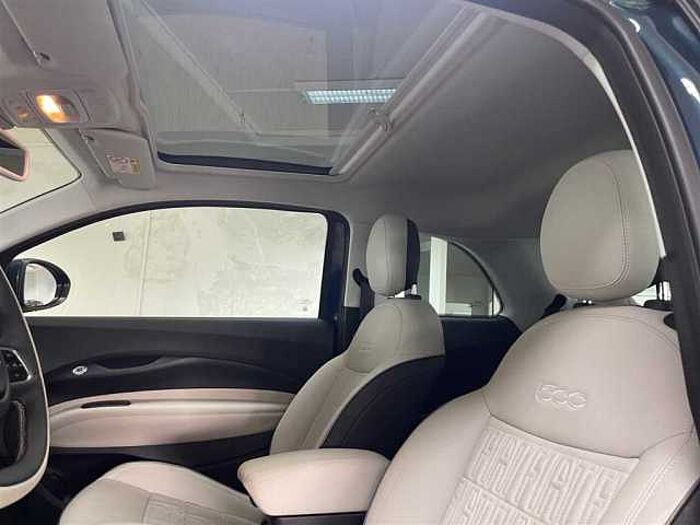 Fiat 500 La Prima Klimaaut. SHZ Navi Kamera PDC SHZ Leder