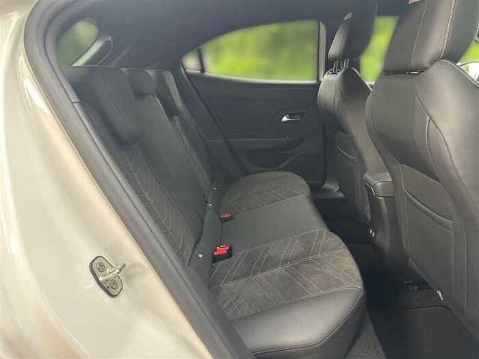 Opel Mokka-e Ultimate Navi Alcantara PDC ACC SHZ Carplay uvm.