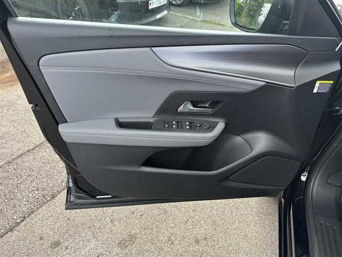 Opel Mokka Elegance 130Ps Automatik PDC Tempomat SHZ Carplay uvm.