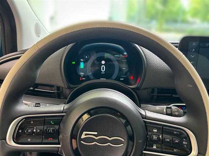 Fiat 500e La Prima Cabrio PDC Rückfahrkamera LED KeyLess Navi