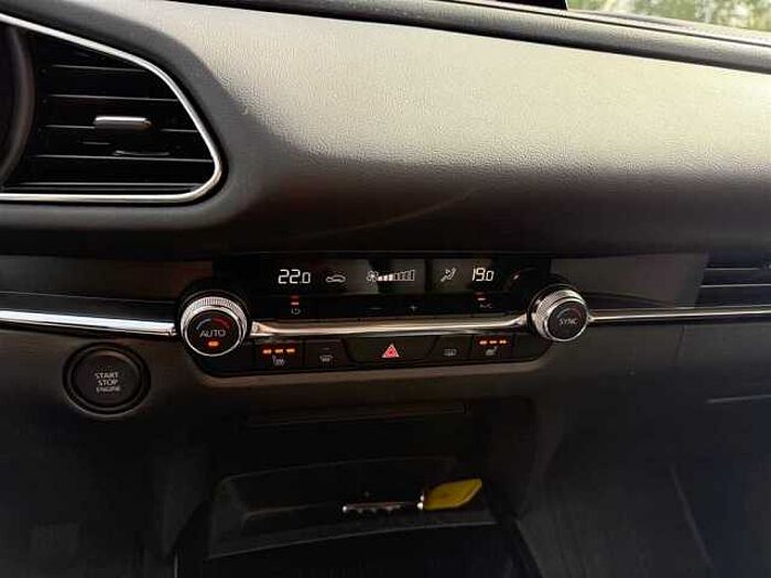 Mazda CX-30 2,0 Homura mit Rückfahrkamera Sitzheizung CarPlay Head-UP Display Lederlen