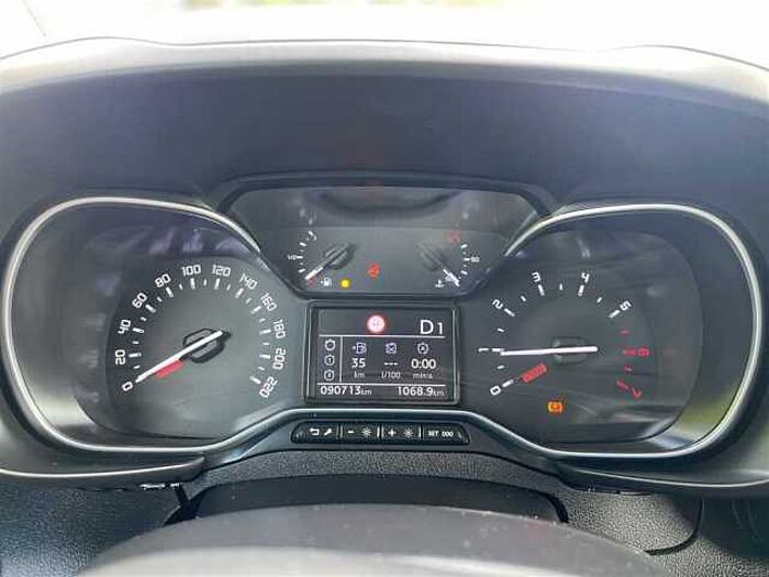 Citroen Berlingo Klimaaut. Kamera Navi PDC 7 Sitze