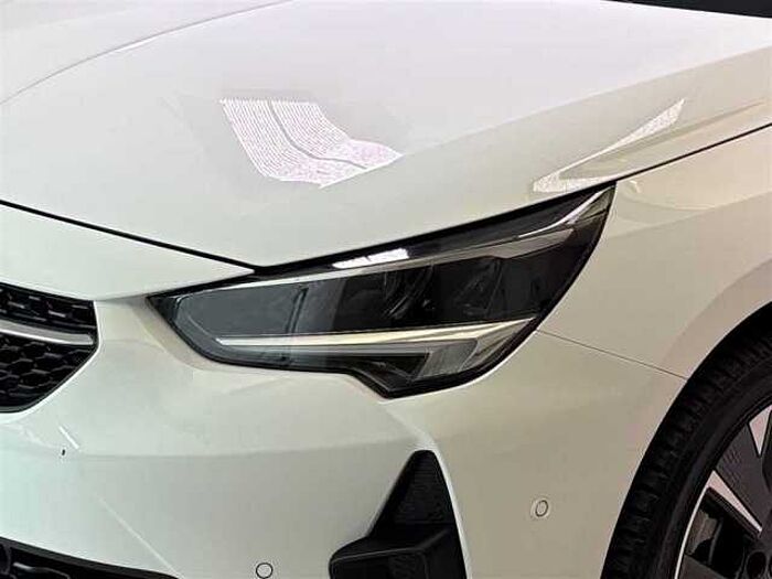 Opel Corsa GS Rückfahrkamera PDC Klimaautomatik LED KeyLess Sitzheizung Navi
