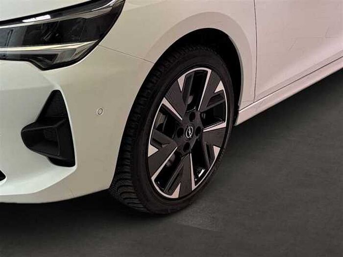 Opel Corsa GS Rückfahrkamera PDC Klimaautomatik LED KeyLess Sitzheizung Navi