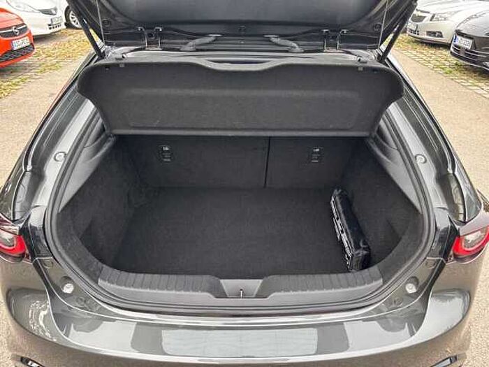 Mazda 3 Selection SKYACTIV-G 2.0 Kamera, Sitzheizung, Navi,