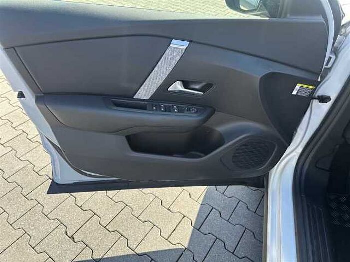 Citroen C4 PureTech LED Leder Kamera CarPlay SHZ Klimaauto uvm.