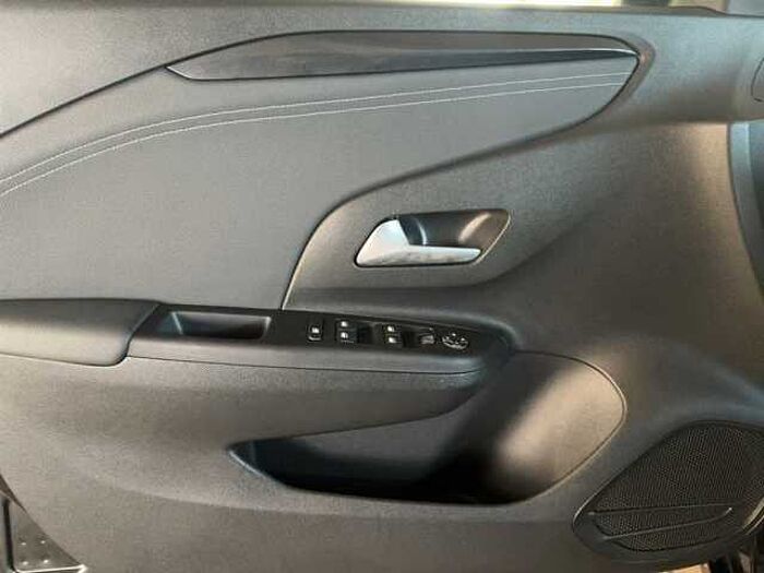 Opel Corsa GS mit Kamera Parkpilot Sitzheizung Klimaautomatik