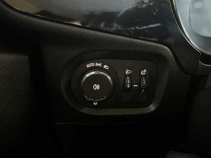 Opel Corsa GS mit Kamera Parkpilot Sitzheizung Klimaautomatik