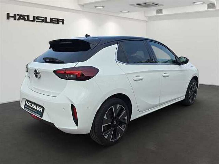 Opel Corsa Ultimate mit Rückfahrkamera, Teilleder, Lenkradheizung