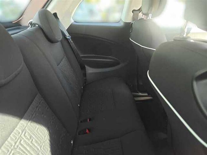 Fiat 500 mit Rückfahrkamera, Sitzheizung, Parksensoren hi. und vo.